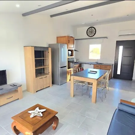 La Clé Des Champs *